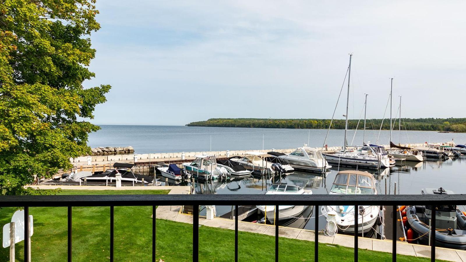 Harbor Guest House Fish Creek Exterior foto